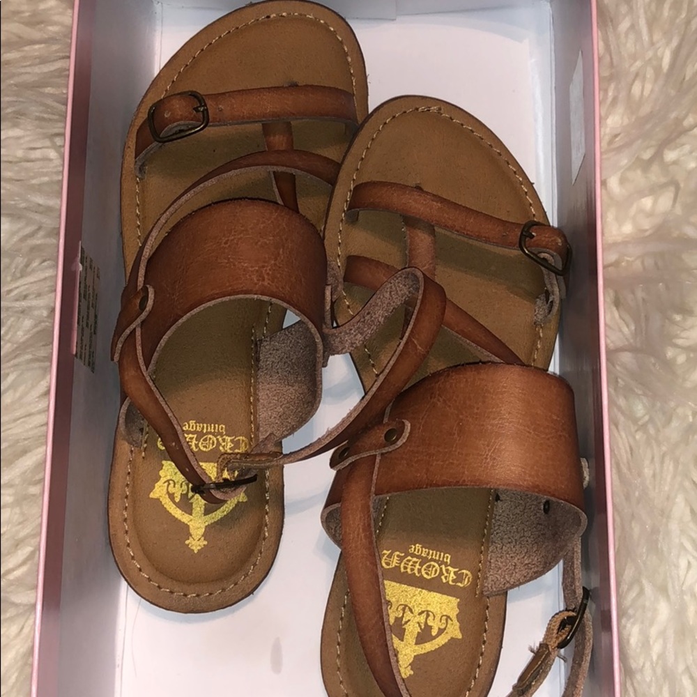 Crown Vintage Dallas Flat Sandal